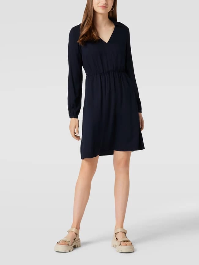 Armedangels Knielanges Kleid Mit V-Ausschnitt Modell 'Desiraa' - Marineblau 3 Armedangels Knielanges Kleid Mit V-Ausschnitt Modell 'Desiraa' - Marineblau
