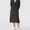 REVIEW Strickkleid Mit V-Ausschnitt - Anthrazit Meliert