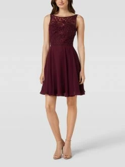 Laona Cocktailkleid In Minilänge Mit Strasssteinbesatz - Bordeaux Rot